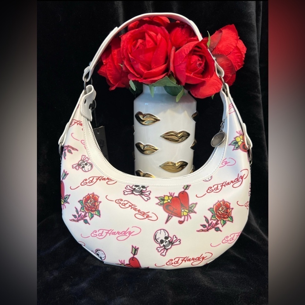 ☠️❤️ ED HARDY WHITE SHOULDER HOBO
BAG-NWT☠️❤️ - Picture 3 of 12